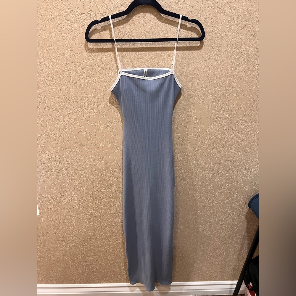 Elegant Blue Sleeveless Dress